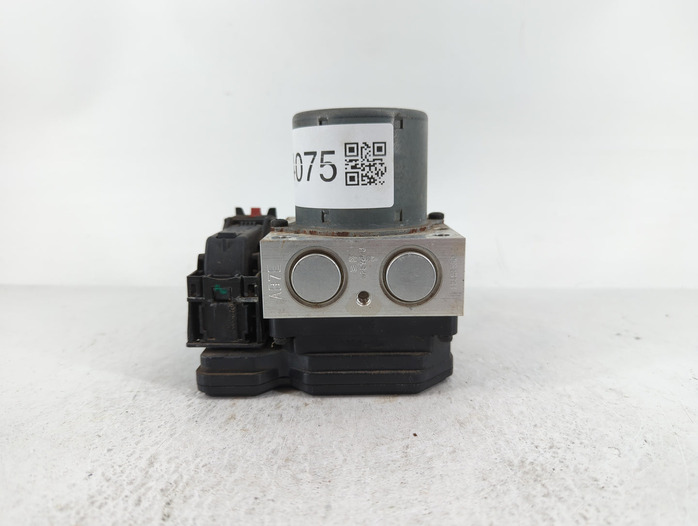 2016 Buick Encore ABS Pump Control Module Replacement P/N:42403007 Fits OEM Used Auto Parts - Oemusedautoparts1.com