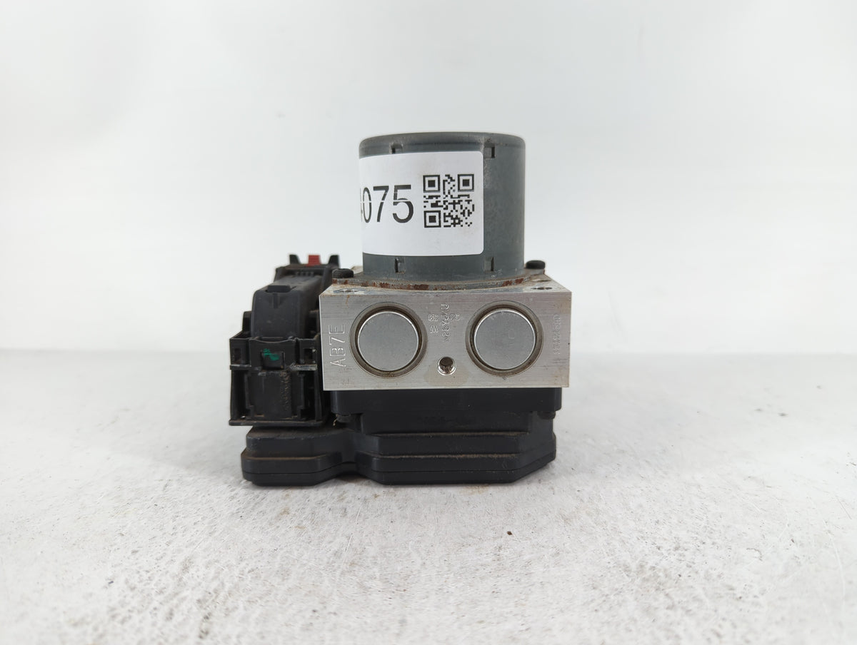 2016 Buick Encore Anti-Lock Brake ABS Pump Module Actuator OEM P/N:42403007 Fits OEM Used Auto Parts - Oemusedautoparts1.com
