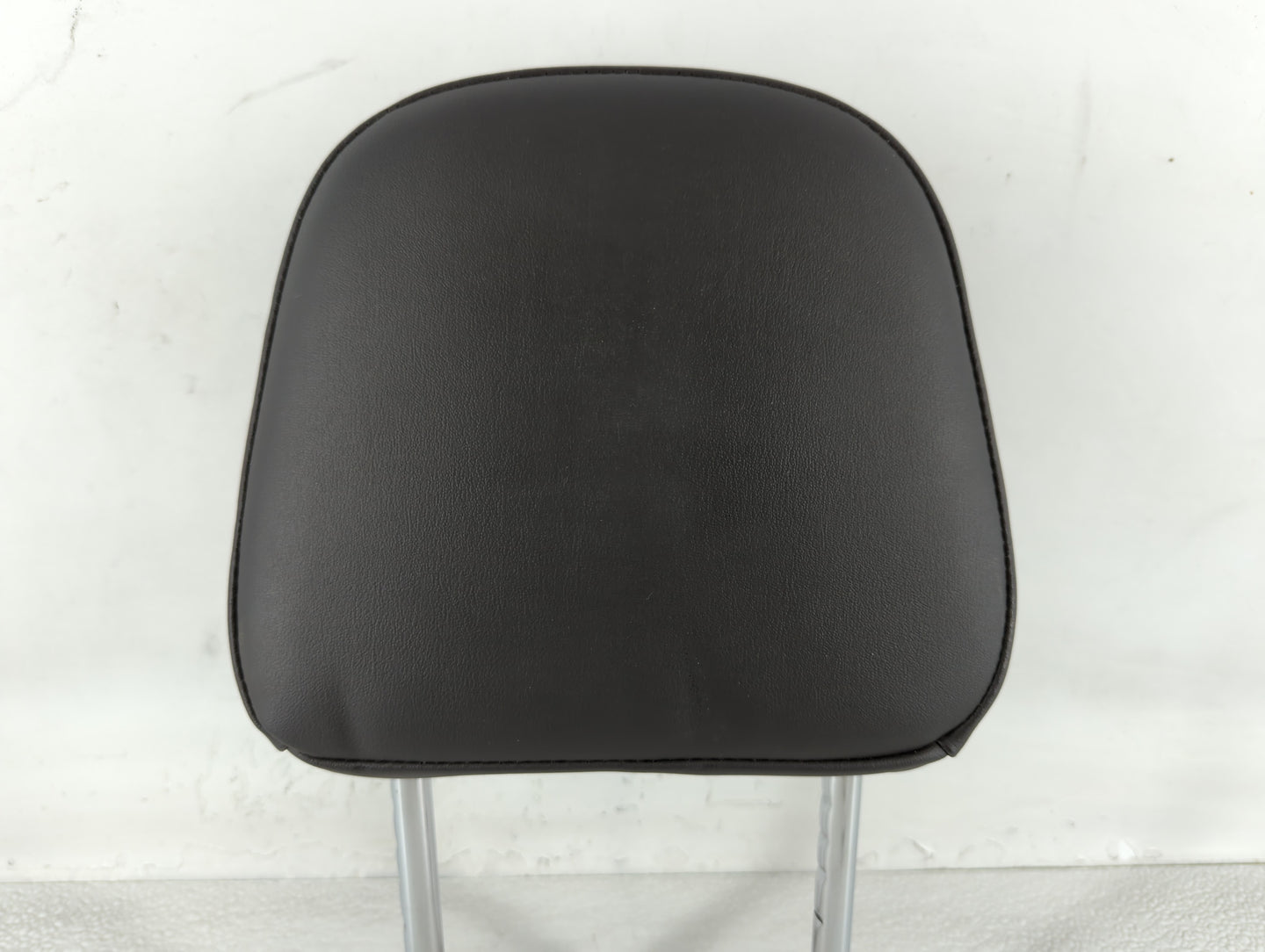 2015-2016 Buick Encore Headrest Head Rest Front Driver Passenger Seat - Oemusedautoparts1.com