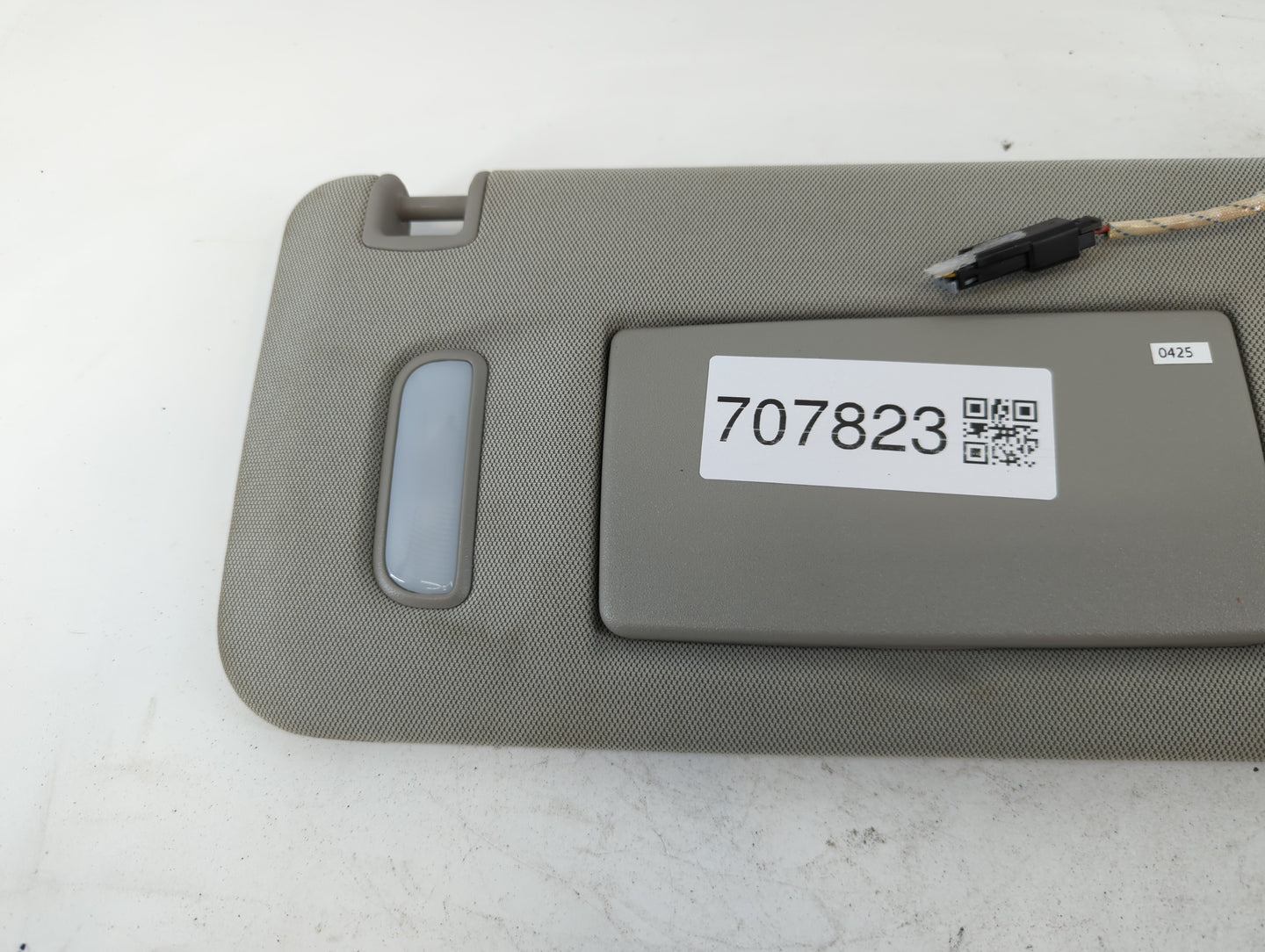 2013-2021 Buick Encore Sun Visor Shade Replacement Passenger Right Mirror Fits Fits 2013 2014 2015 2016 2017 2018 2019 2020 