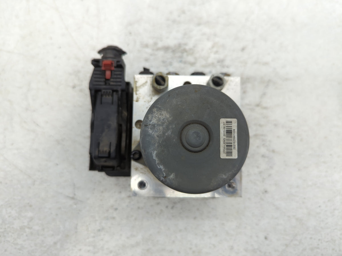 2016 Buick Encore ABS Pump Control Module Replacement P/N:42403007 Fits OEM Used Auto Parts - Oemusedautoparts1.com