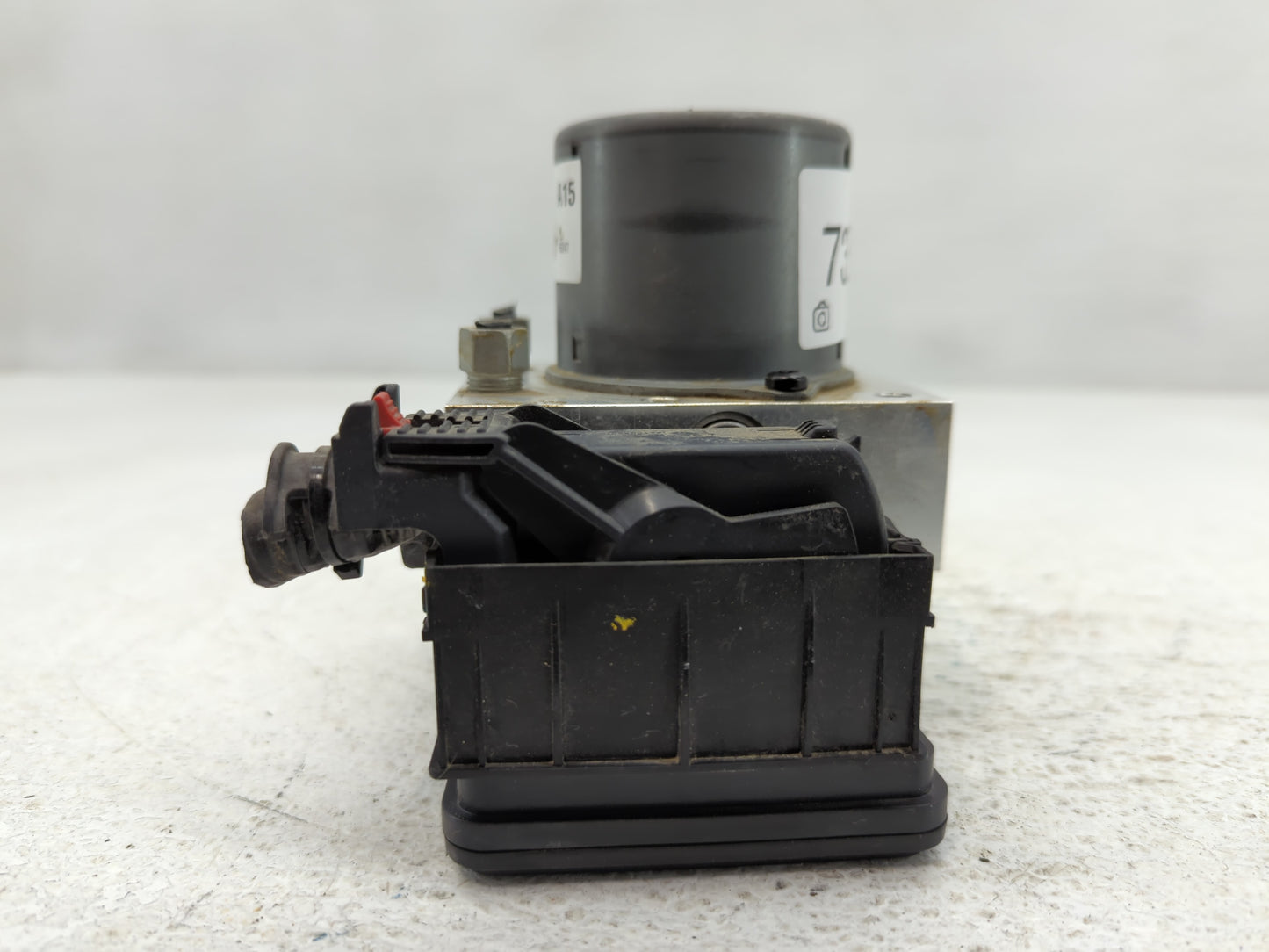 2016 Buick Encore ABS Pump Control Module Replacement P/N:42403007 Fits OEM Used Auto Parts - Oemusedautoparts1.com