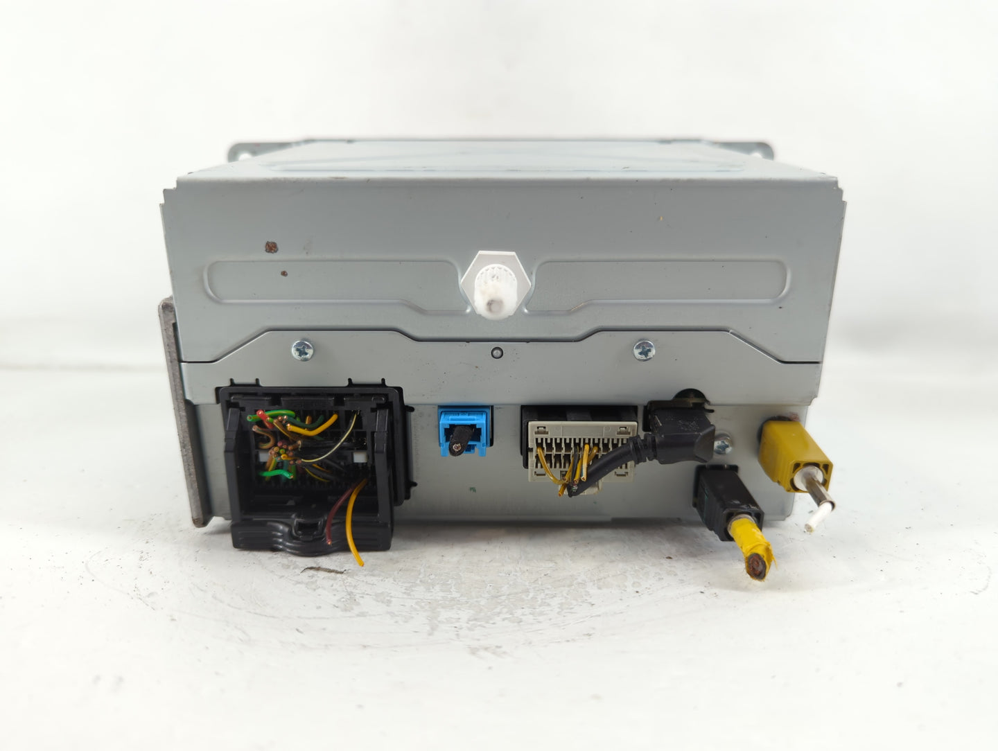 2015-2016 Buick Encore Am Fm Cd Player Radio Receiver - Oemusedautoparts1.com