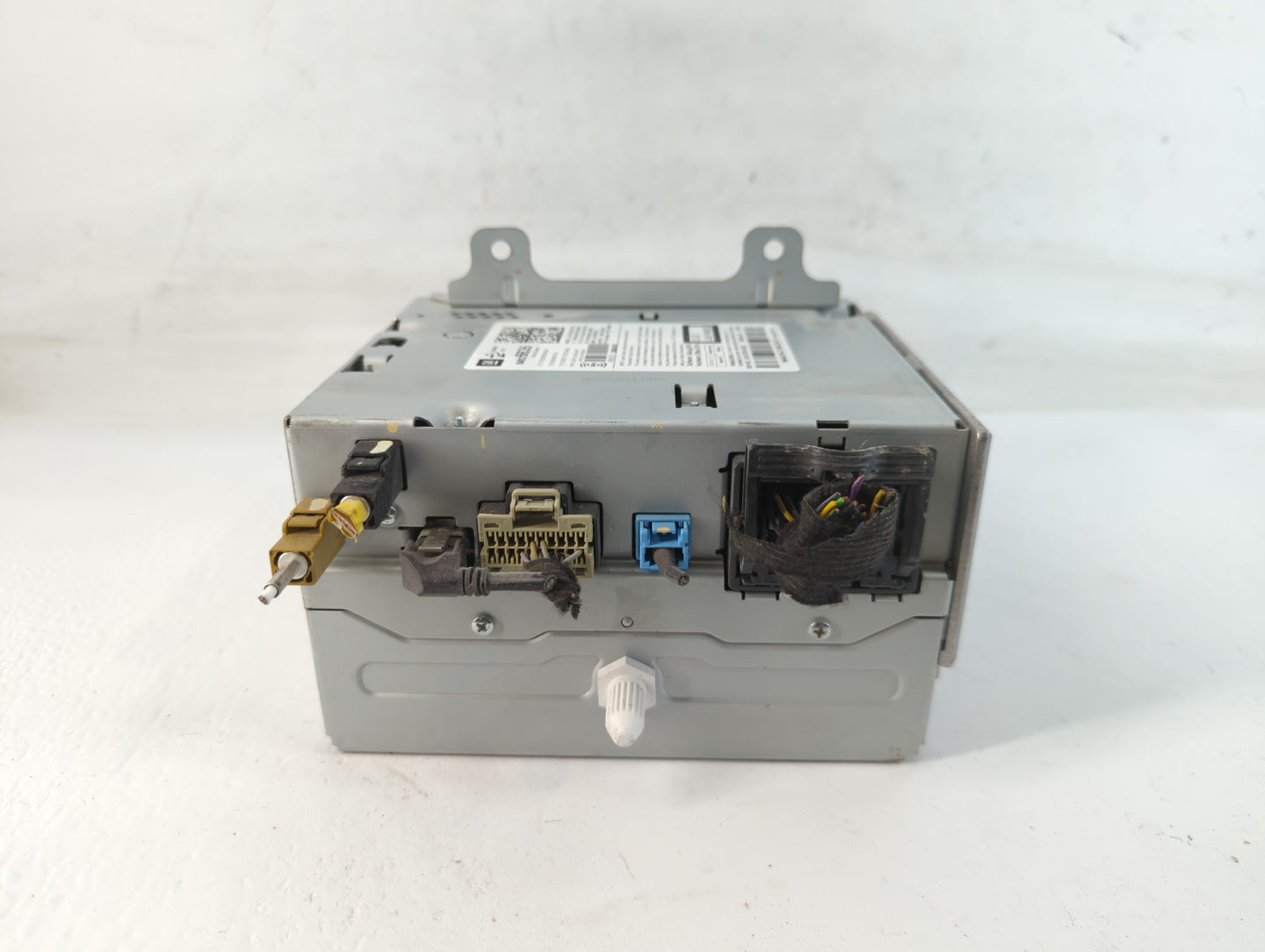 2016 Buick Encore Radio AM FM Cd Player Receiver Replacement P/N:84026635 Fits Fits 2017 OEM Used Auto Parts - Oemusedautopa