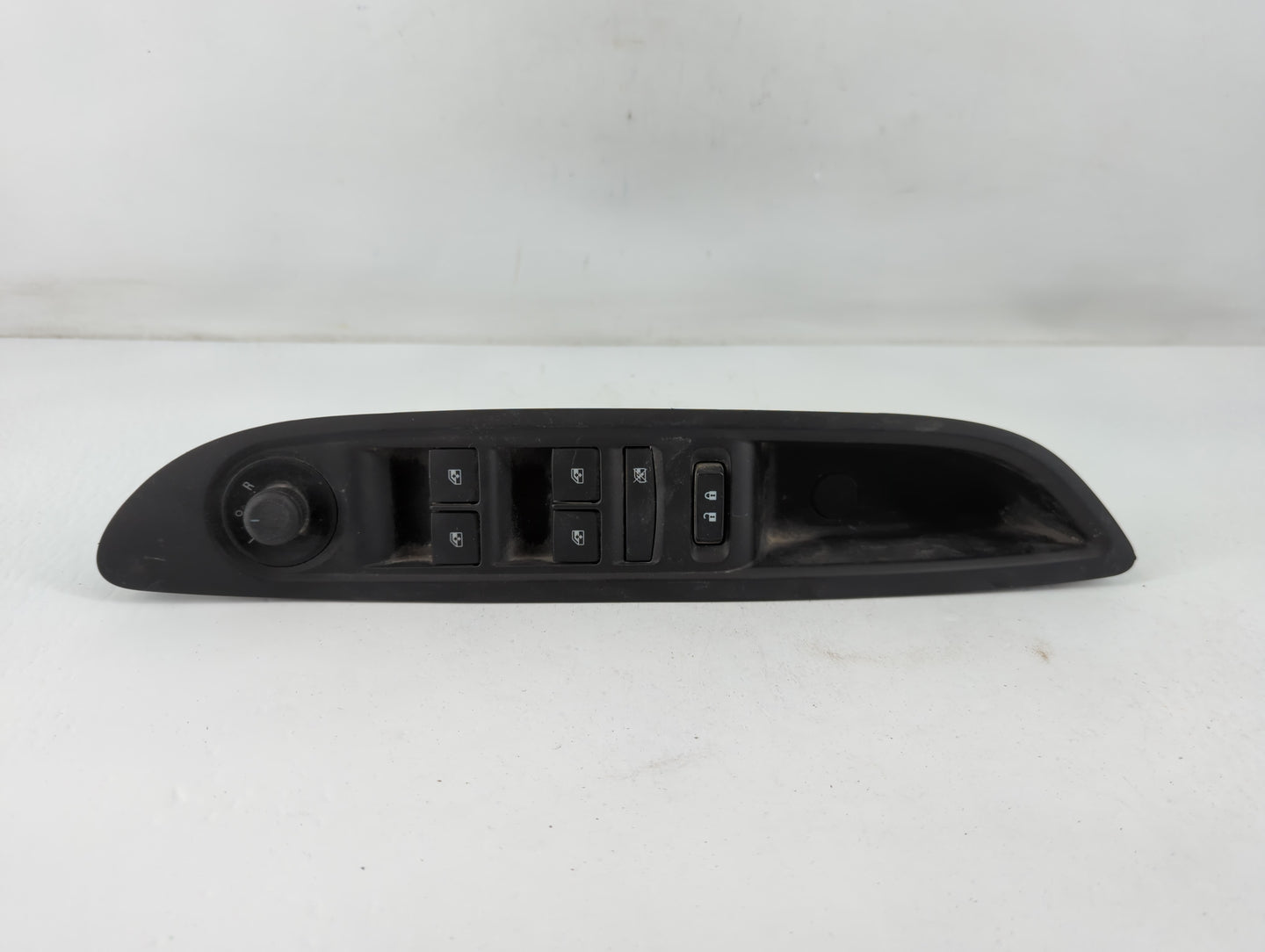 2013-2016 Buick Encore Master Power Window Switch Replacement Driver Side Left P/N:95025518-600R Fits Fits 2013 2014 2015 20