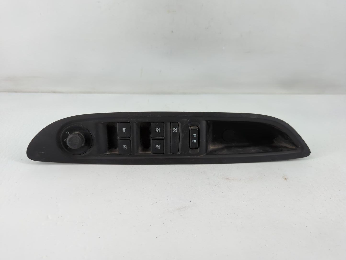 2013-2016 Buick Encore Master Power Window Switch Replacement Driver Side Left P/N:95025518-600R Fits Fits 2013 2014 2015 20