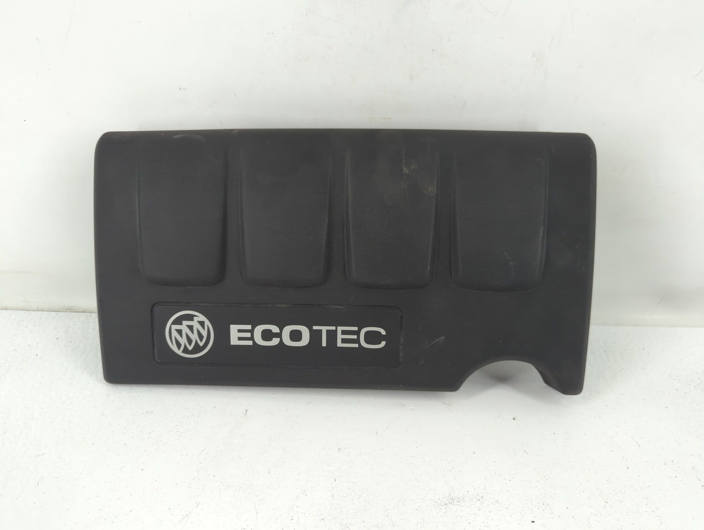 2016 Buick Encore Engine Cover - Oemusedautoparts1.com