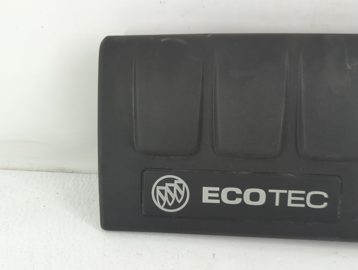 2016 Buick Encore Engine Cover - Oemusedautoparts1.com