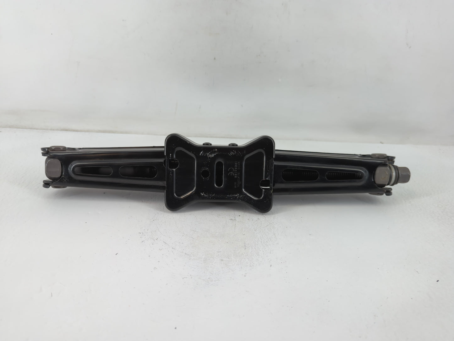 2016 Buick Encore Spare Scissor Car Jack - Oemusedautoparts1.com