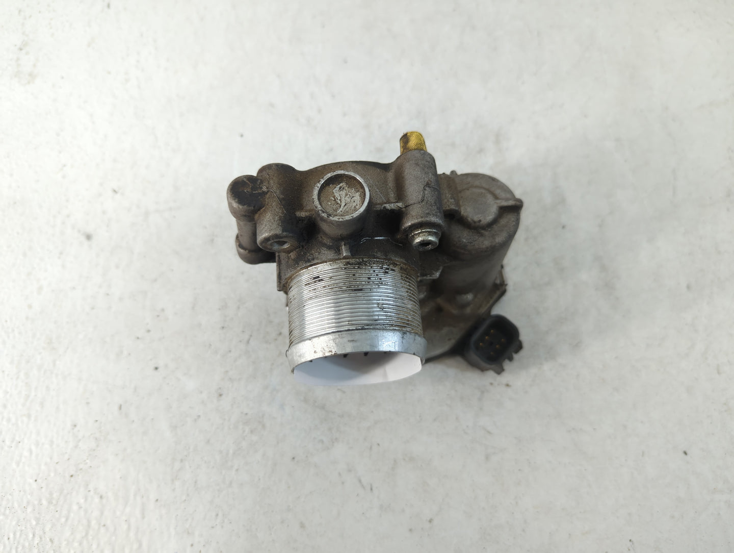 2013-2021 Buick Encore Throttle Body P/N:55 581662 Fits Fits 2011 2012 2013 2014 2015 2016 2017 2018 2019 2020 2021 OEM Used