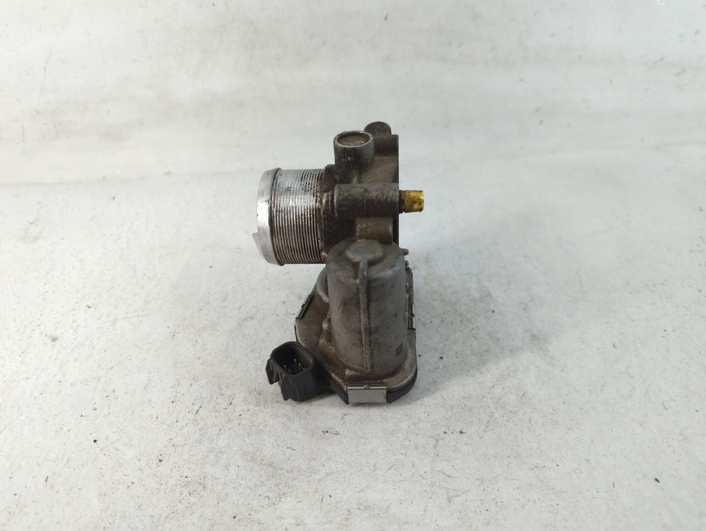 2013-2021 Buick Encore Throttle Body P/N:55 581662 Fits Fits 2011 2012 2013 2014 2015 2016 2017 2018 2019 2020 2021 OEM Used