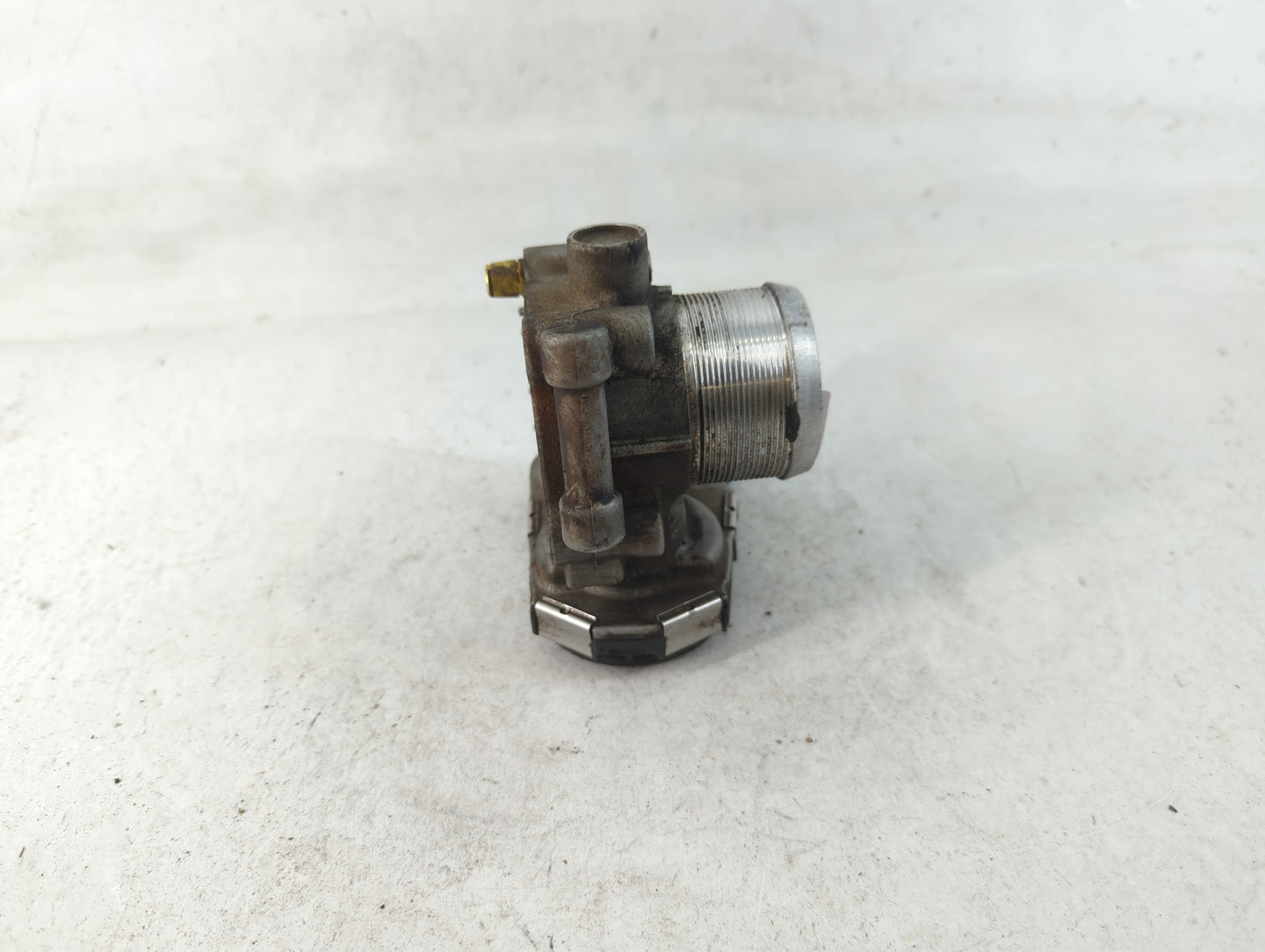 2013-2021 Buick Encore Throttle Body P/N:55 581662 Fits Fits 2011 2012 2013 2014 2015 2016 2017 2018 2019 2020 2021 OEM Used