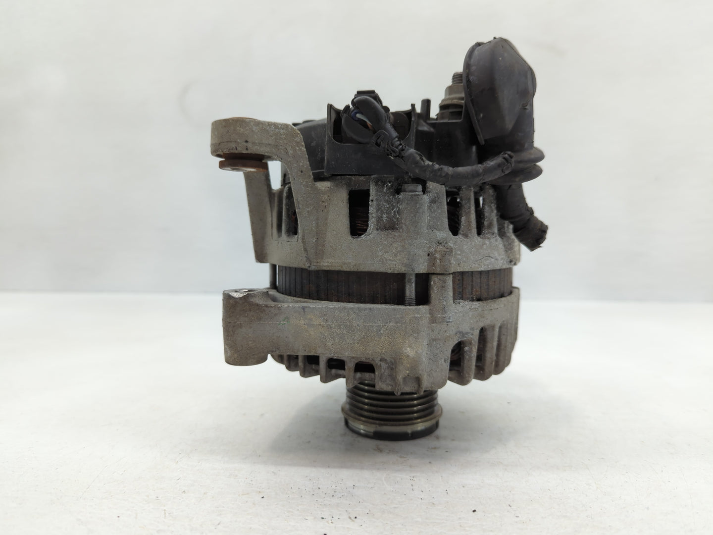 2013-2021 Buick Encore Alternator Replacement Generator Charging Assembly Engine OEM P/N:13588289 Fits OEM Used Auto Parts -