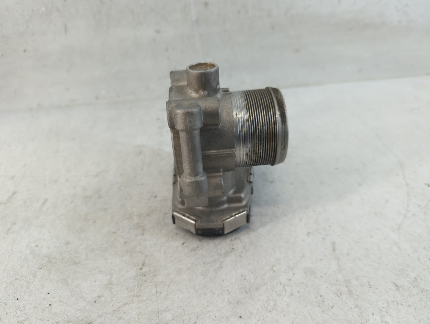 2013-2021 Buick Encore Throttle Body P/N:55 581662 Fits Fits 2011 2012 2013 2014 2015 2016 2017 2018 2019 2020 2021 OEM Used