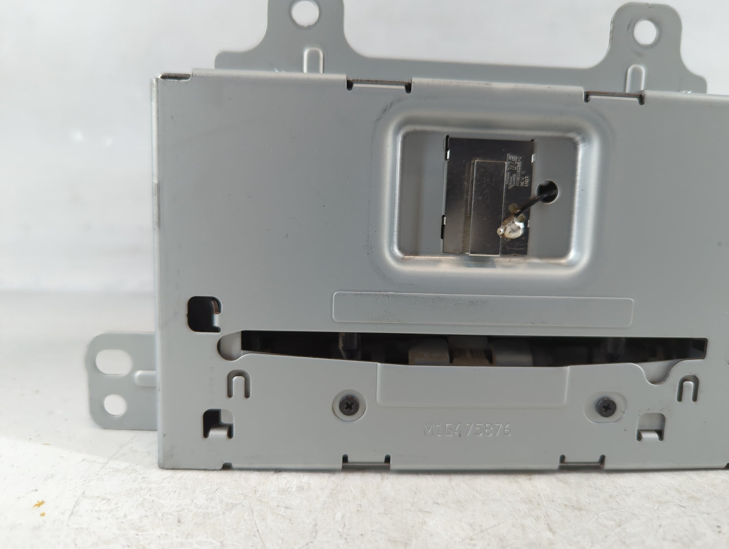2016 Buick Encore Radio AM FM Cd Player Receiver Replacement P/N:84026635 Fits Fits 2017 OEM Used Auto Parts - Oemusedautopa