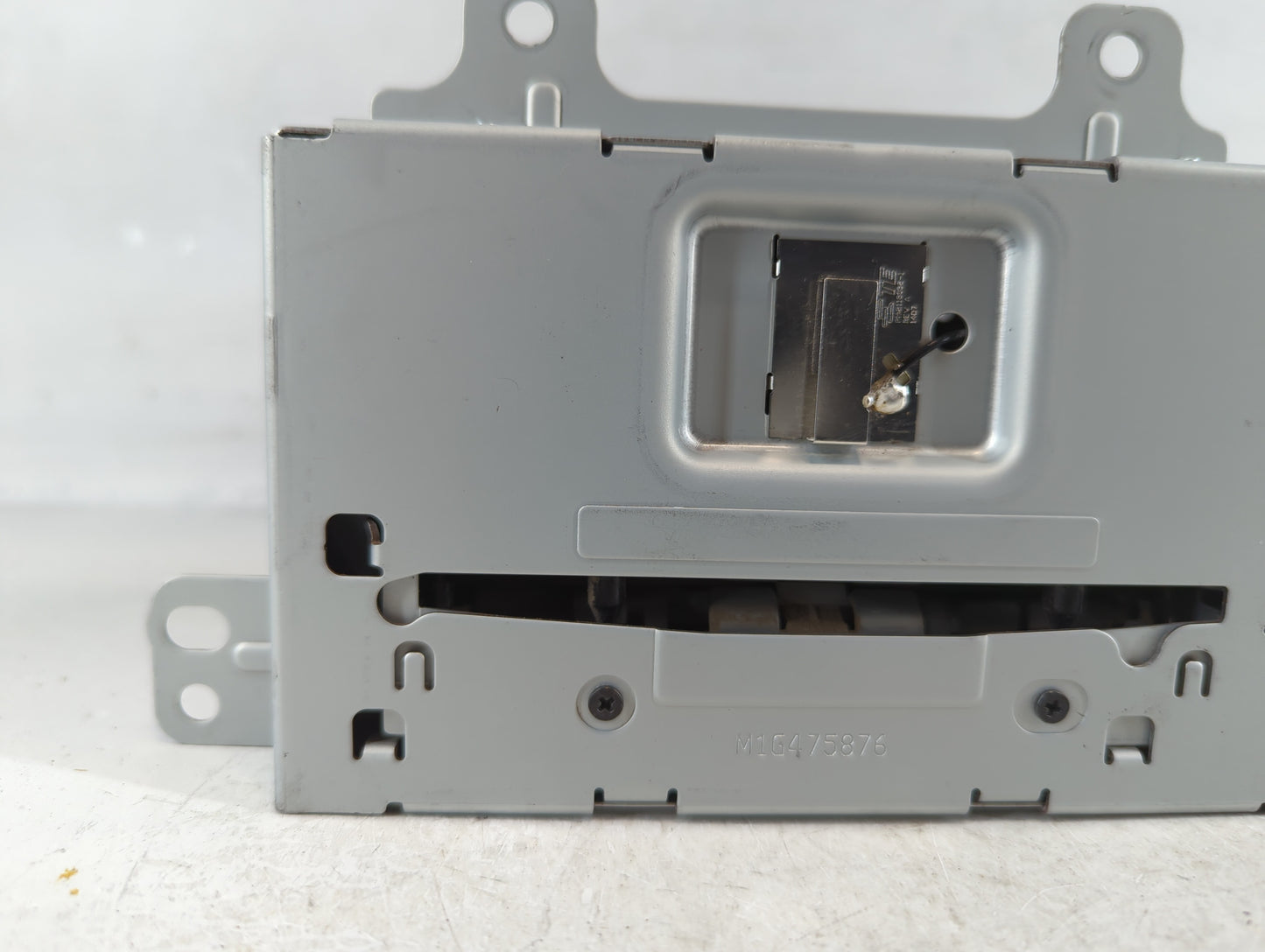 2016 Buick Encore Radio AM FM Cd Player Receiver Replacement P/N:84026635 Fits Fits 2017 OEM Used Auto Parts - Oemusedautopa
