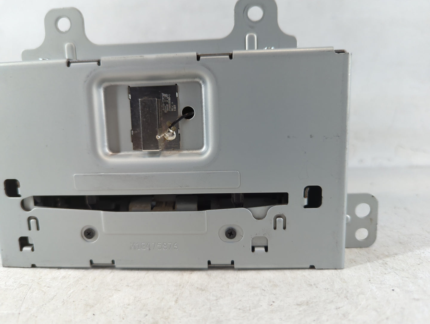 2016 Buick Encore Radio AM FM Cd Player Receiver Replacement P/N:84026635 Fits Fits 2017 OEM Used Auto Parts - Oemusedautopa