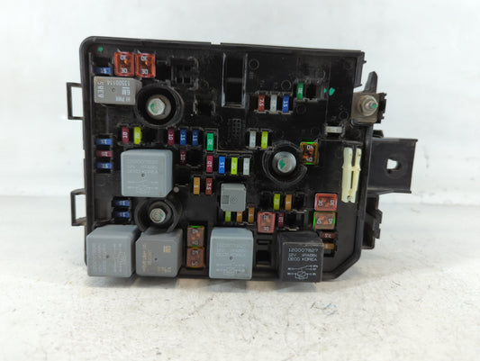 2015-2016 Buick Encore Fusebox Fuse Box Panel Relay Module P/N:94520906 Fits Fits 2015 2016 OEM Used Auto Parts - Oemusedaut