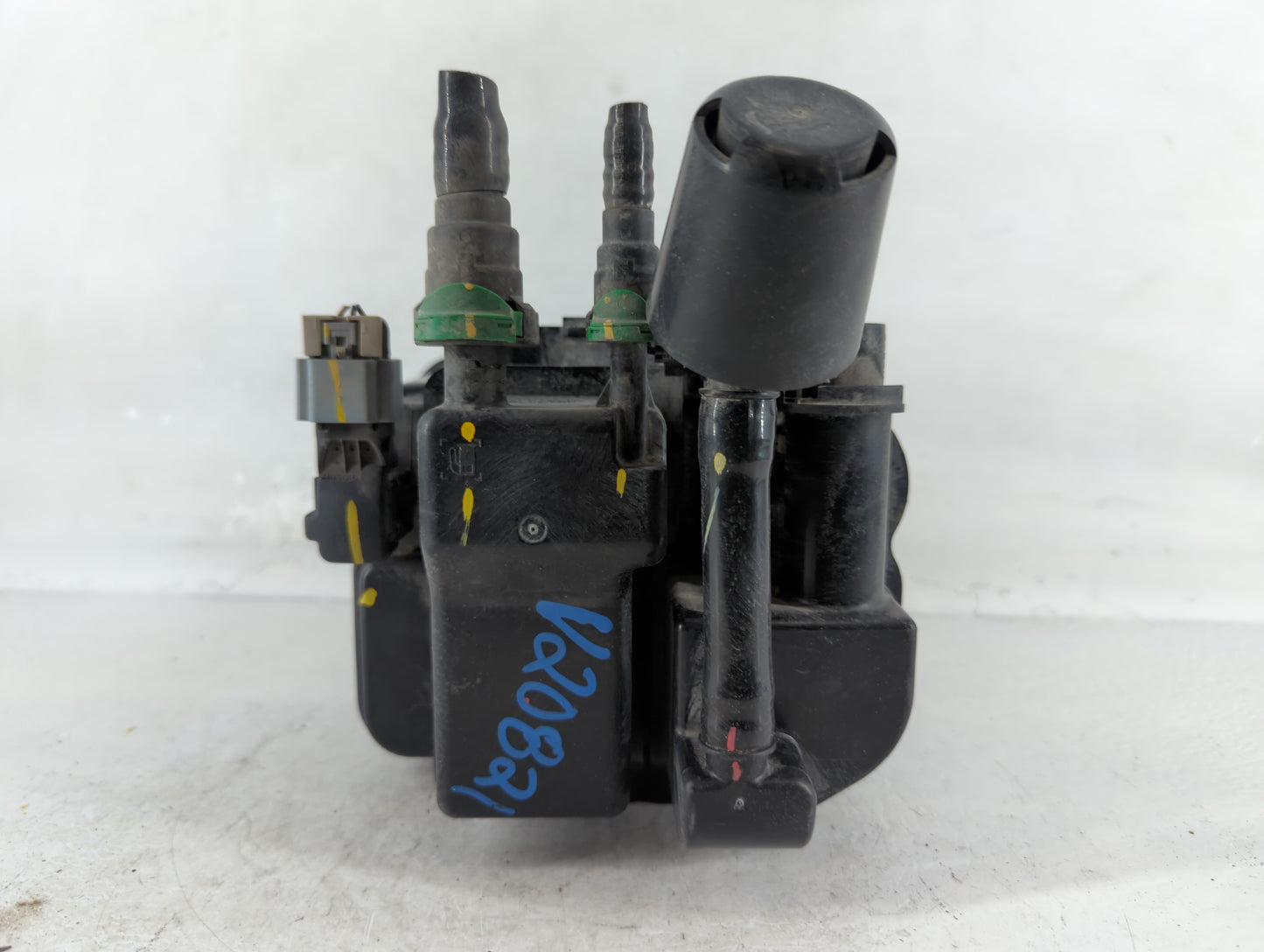2016 Buick Encore Fuel Vapor Charcoal Canister - Oemusedautoparts1.com