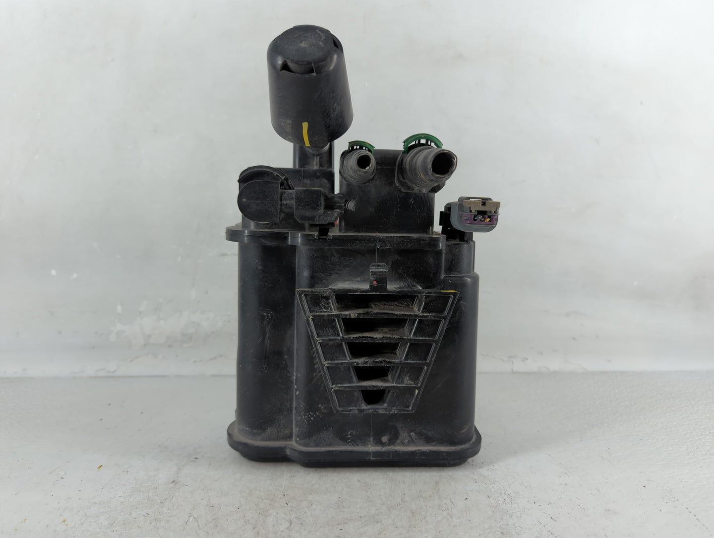 2016 Buick Encore Fuel Vapor Charcoal Canister - Oemusedautoparts1.com