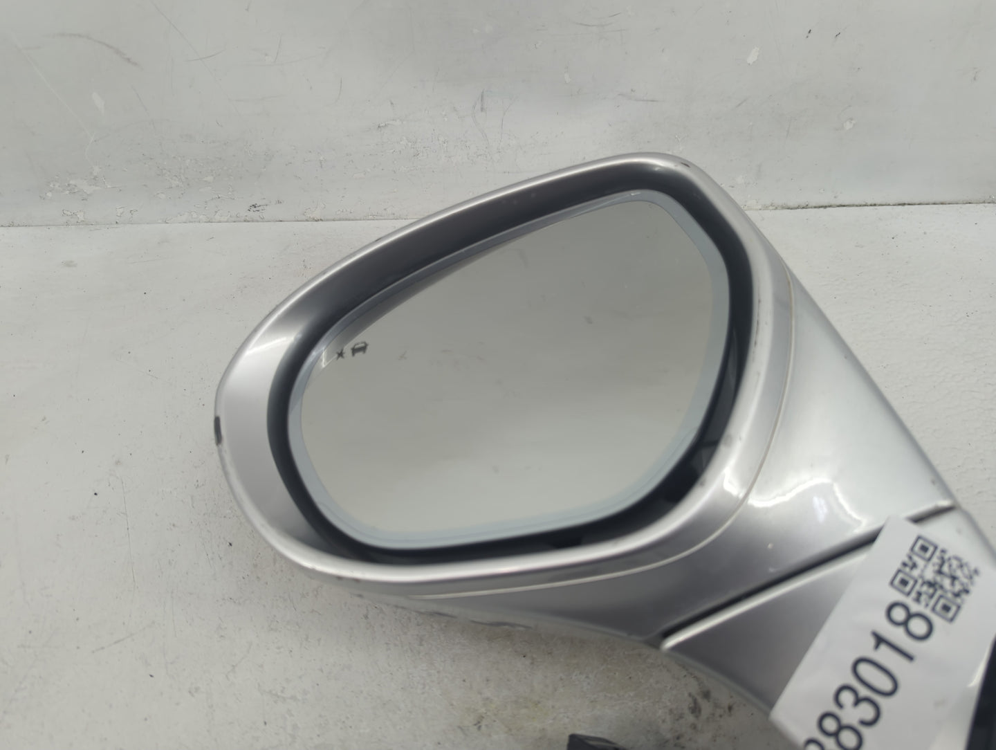 2016 Buick Envision Driver Side View Mirror - Left Door Mirror OEM Used - Oemusedautoparts1.com
