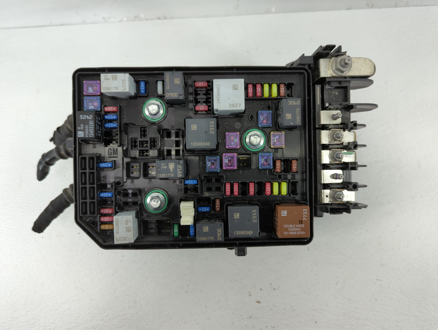 2016-2020 Buick Envision Fusebox Fuse Box Panel Relay Module P/N:84423753 Fits Fits 2016 2017 2018 2019 2020 OEM Used Auto P
