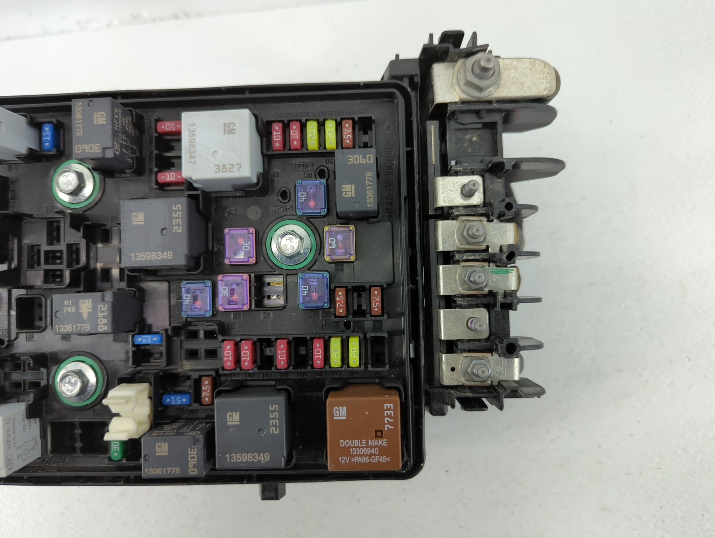 2016-2020 Buick Envision Fusebox Fuse Box Panel Relay Module P/N:84423753 Fits Fits 2016 2017 2018 2019 2020 OEM Used Auto P