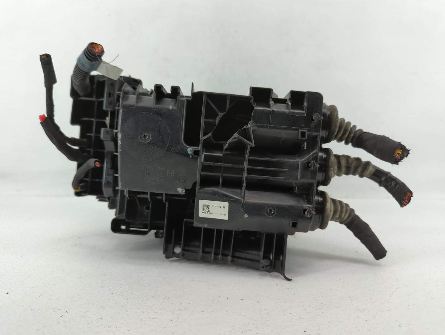 2016-2020 Buick Envision Fusebox Fuse Box Panel Relay Module P/N:84423753 Fits Fits 2016 2017 2018 2019 2020 OEM Used Auto P