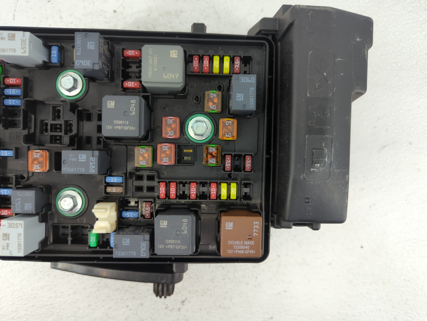 2016 Buick Envision Fusebox Fuse Box Panel Relay Module P/N:23505626 Fits OEM Used Auto Parts - Oemusedautoparts1.com