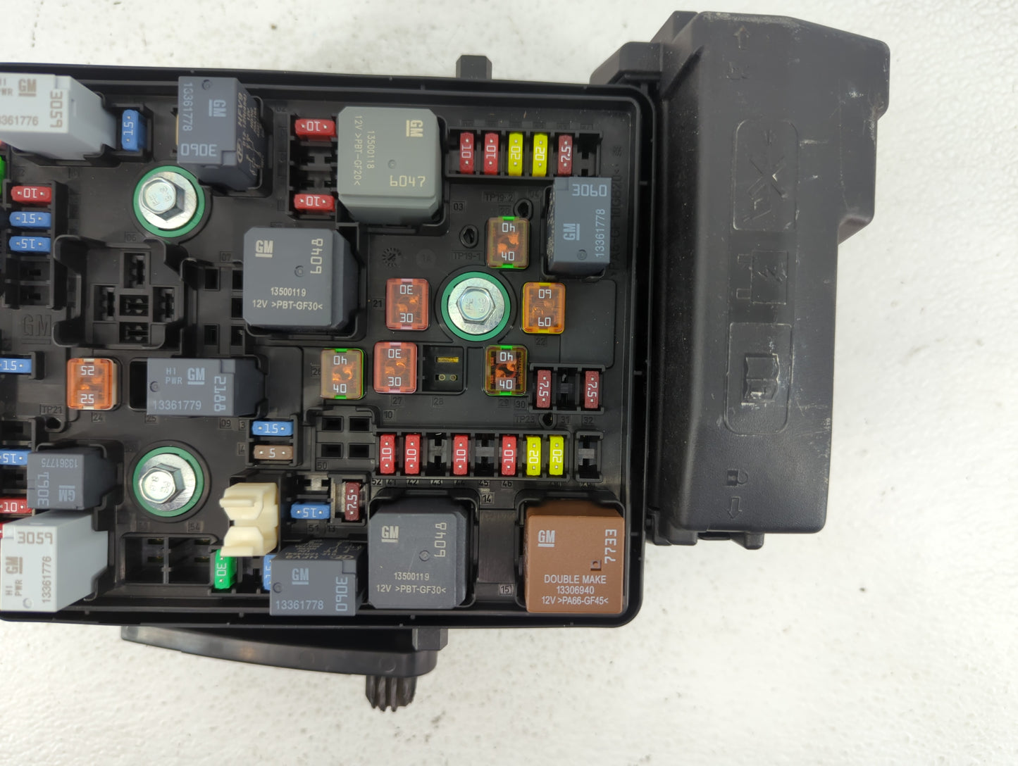 2016 Buick Envision Fusebox Fuse Box Panel Relay Module P/N:23505626 Fits OEM Used Auto Parts - Oemusedautoparts1.com