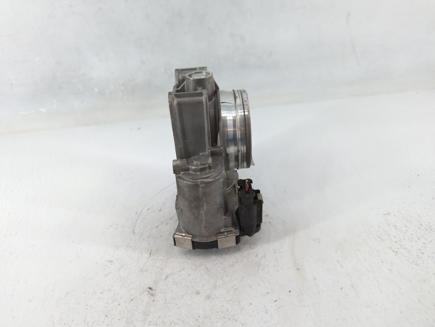 2016-2020 Buick Envision Throttle Body Fits Fits 2013 2014 2015 2016 2017 2018 2019 2020 2021 OEM Used Auto Parts - Oemuseda