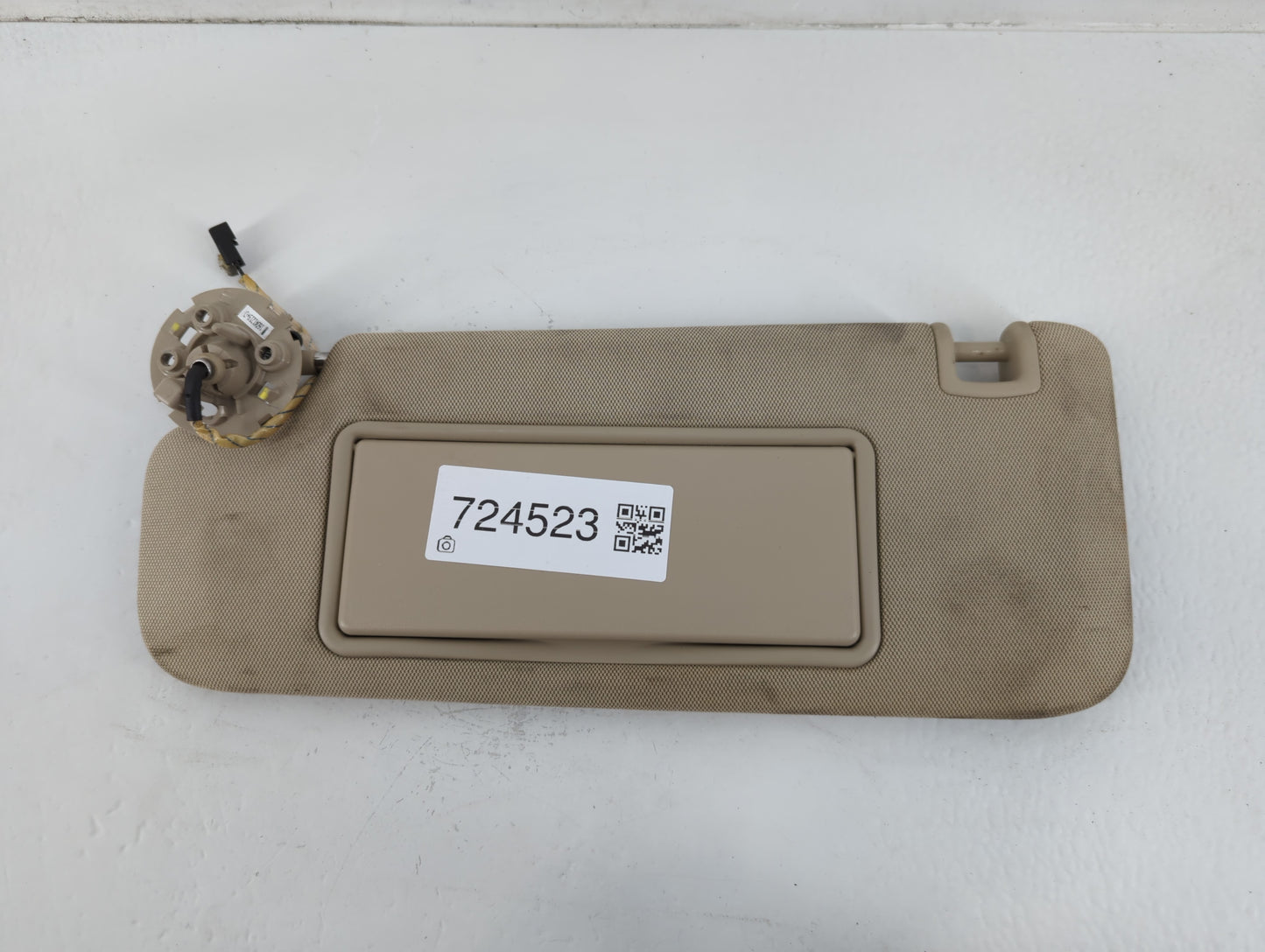 2016-2020 Buick Envision Sun Visor Shade Replacement Driver Left Mirror Fits Fits 2016 2017 2018 2019 2020 OEM Used Auto Par