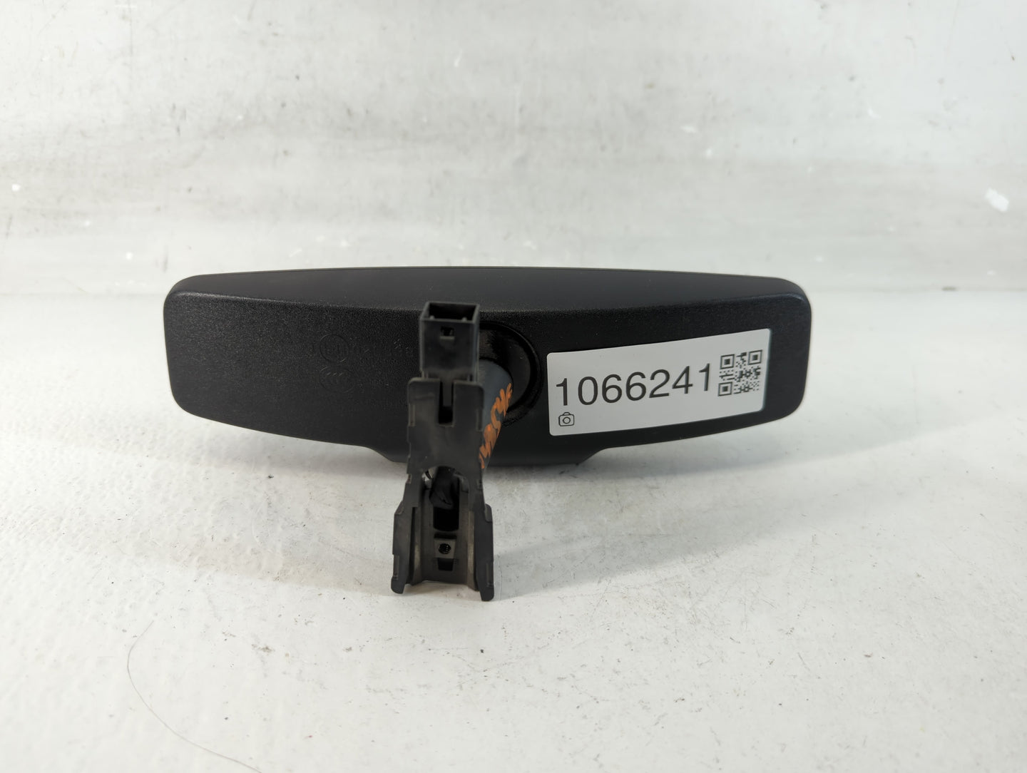 2010-2016 Buick Lacrosse Interior Rear View Mirror Replacement OEM P/N:E11026538 Fits OEM Used Auto Parts - Oemusedautoparts