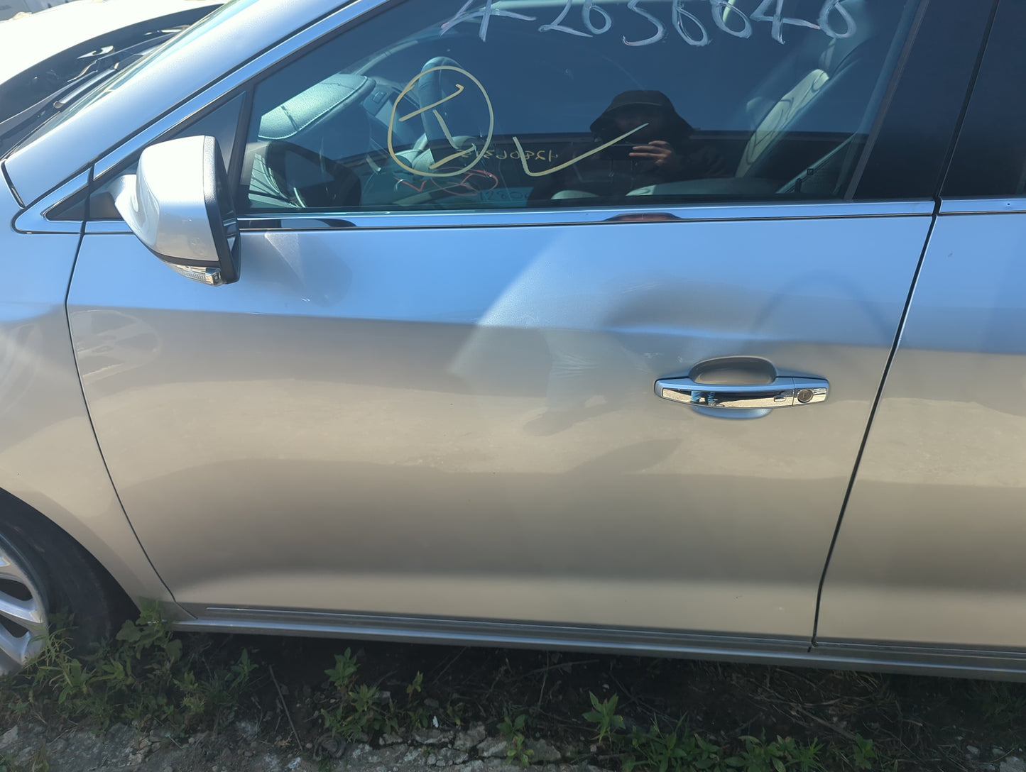 2010-2016 Buick Lacrosse Driver Front Door Oem - Oemusedautoparts1.com