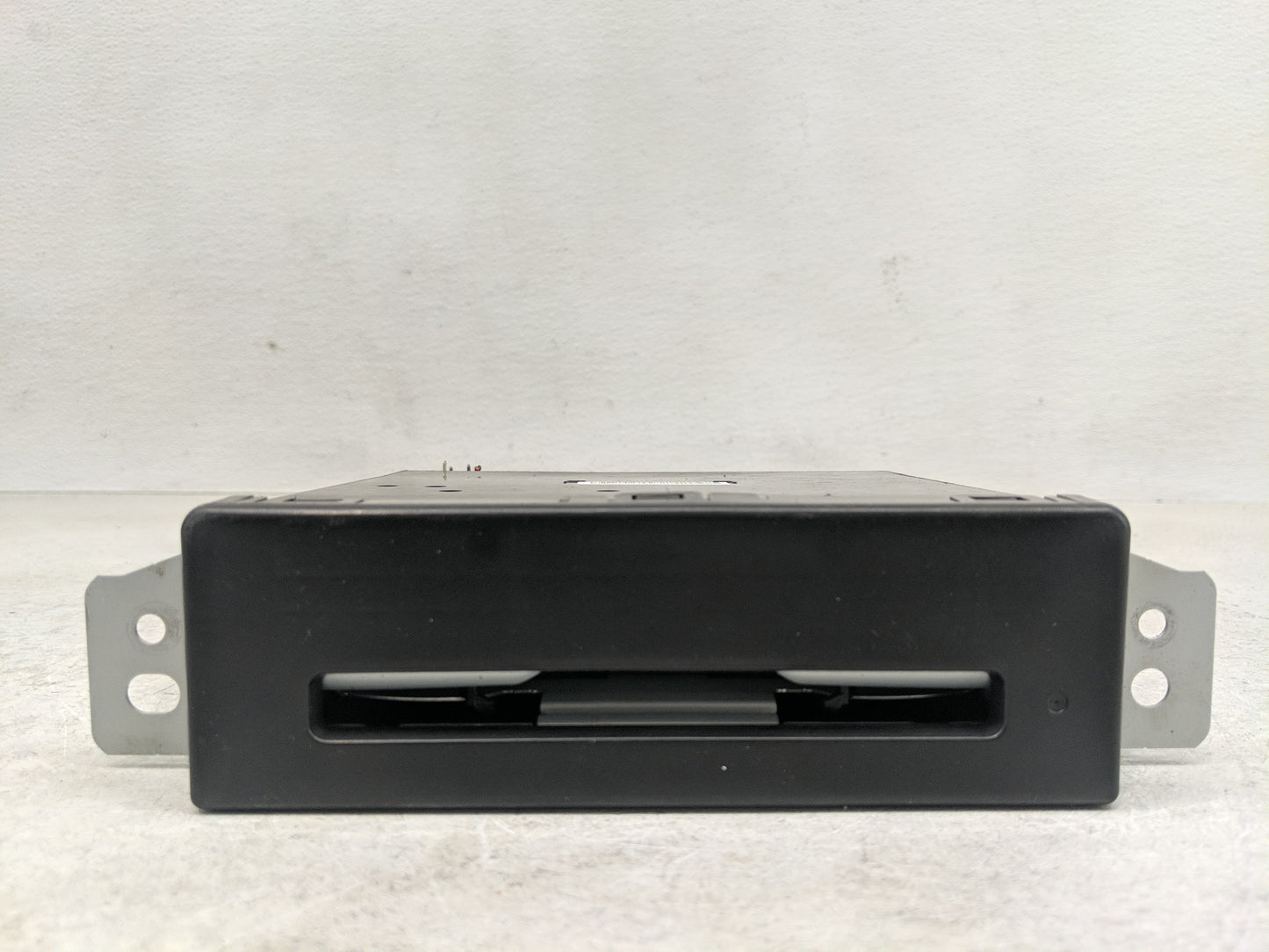 2016 Buick Lacrosse Radio AM FM Cd Player Receiver Replacement P/N:13594481 Fits OEM Used Auto Parts - Oemusedautoparts1.com
