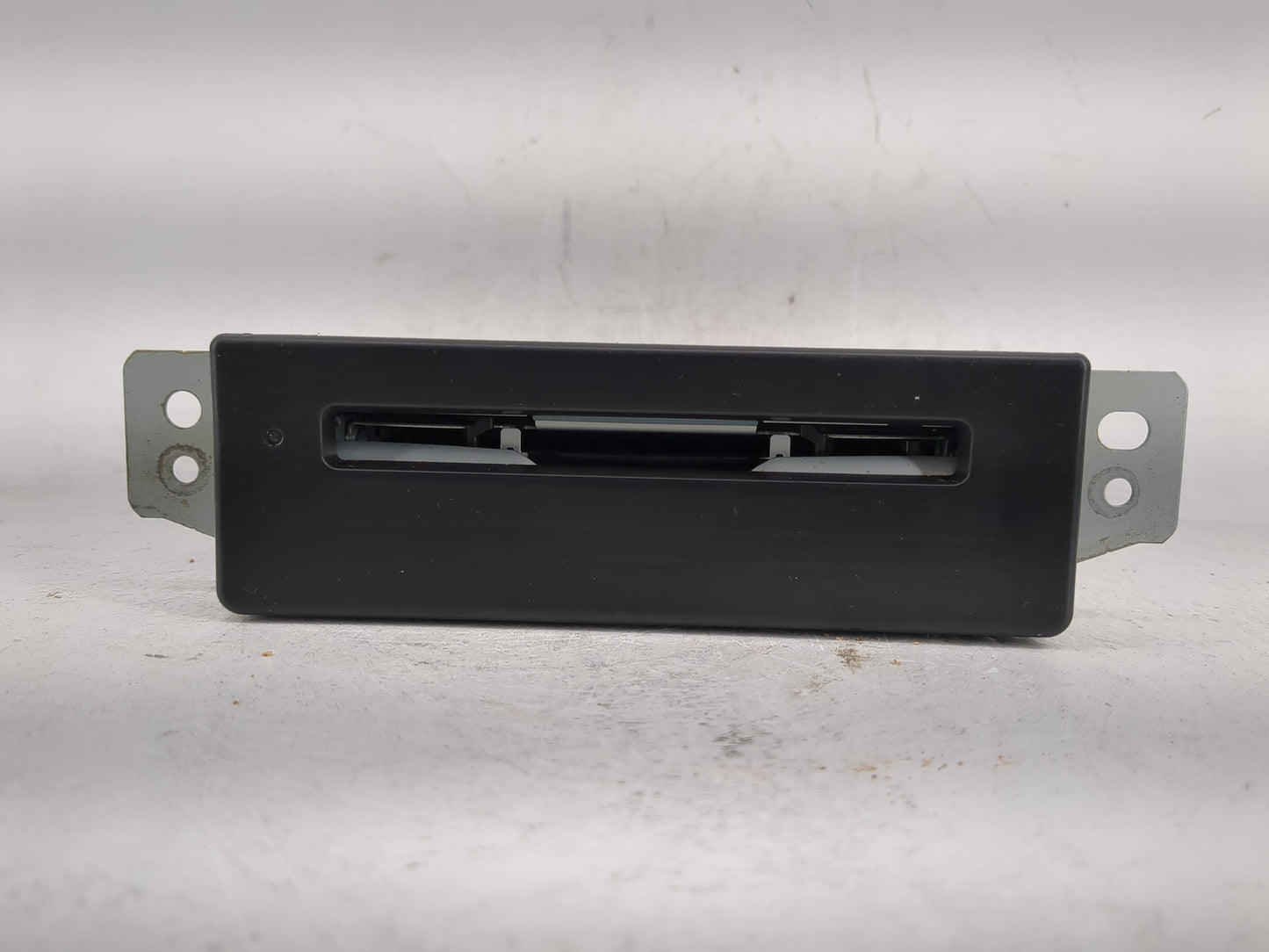2016 Buick Lacrosse Radio AM FM Cd Player Receiver Replacement P/N:84016435 Fits Fits 2017 OEM Used Auto Parts - Oemusedauto
