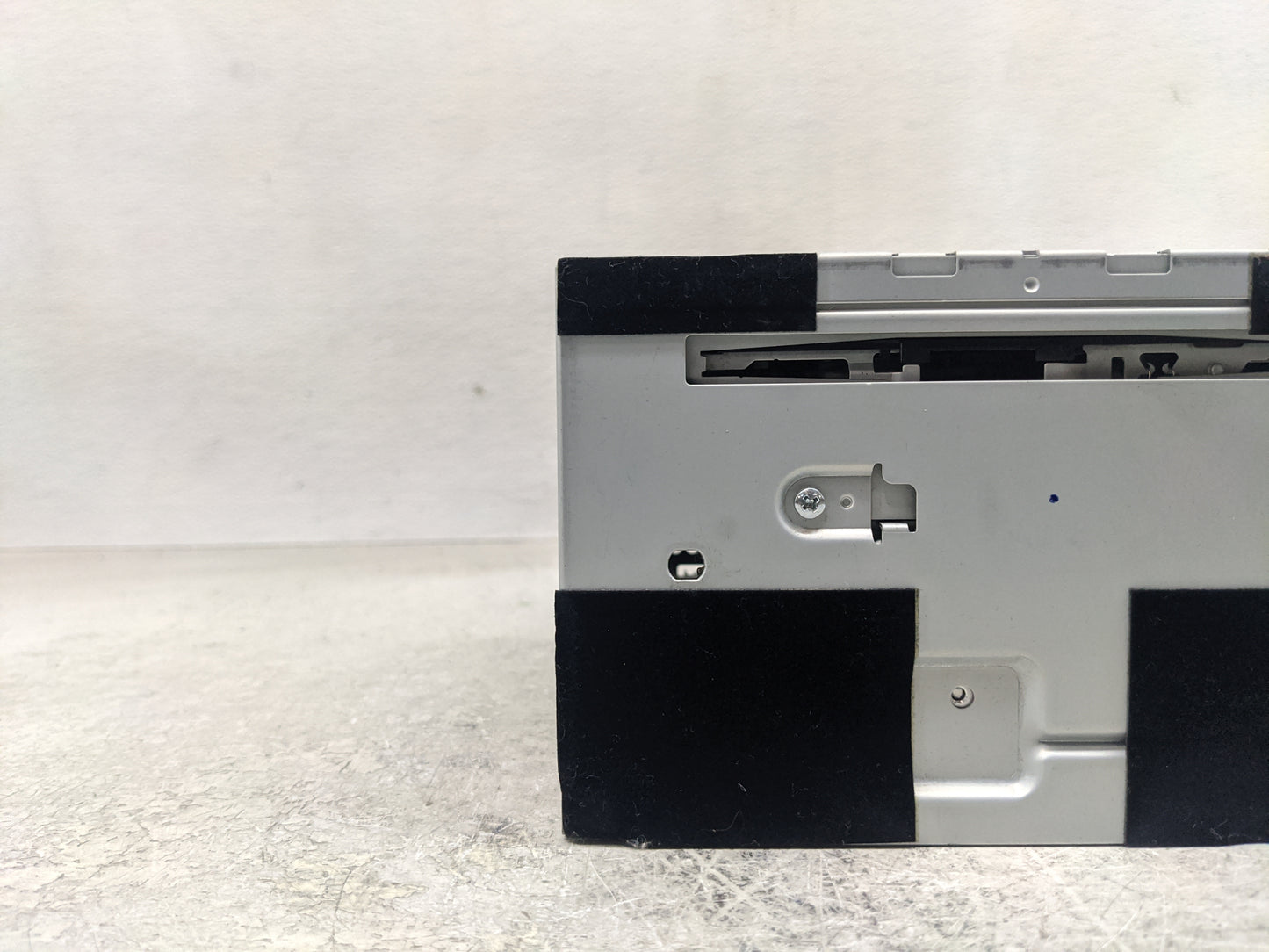 2016 Buick Lacrosse Radio AM FM Cd Player Receiver Replacement P/N:8S4T-19C107-BG 26679455 Fits OEM Used Auto Parts - Oemuse