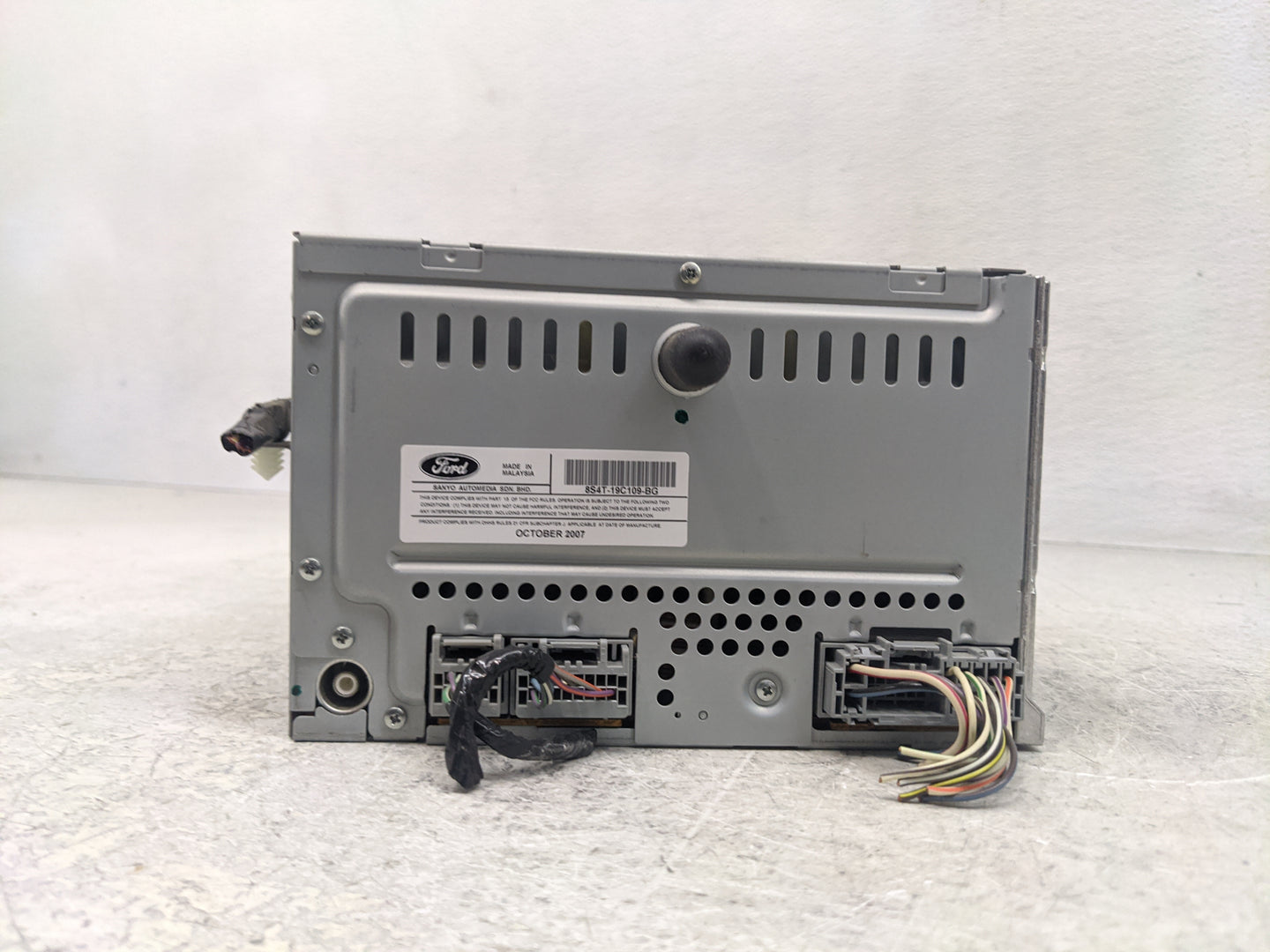 2016 Buick Lacrosse Radio AM FM Cd Player Receiver Replacement P/N:8S4T-19C107-BG 26679455 Fits OEM Used Auto Parts - Oemuse