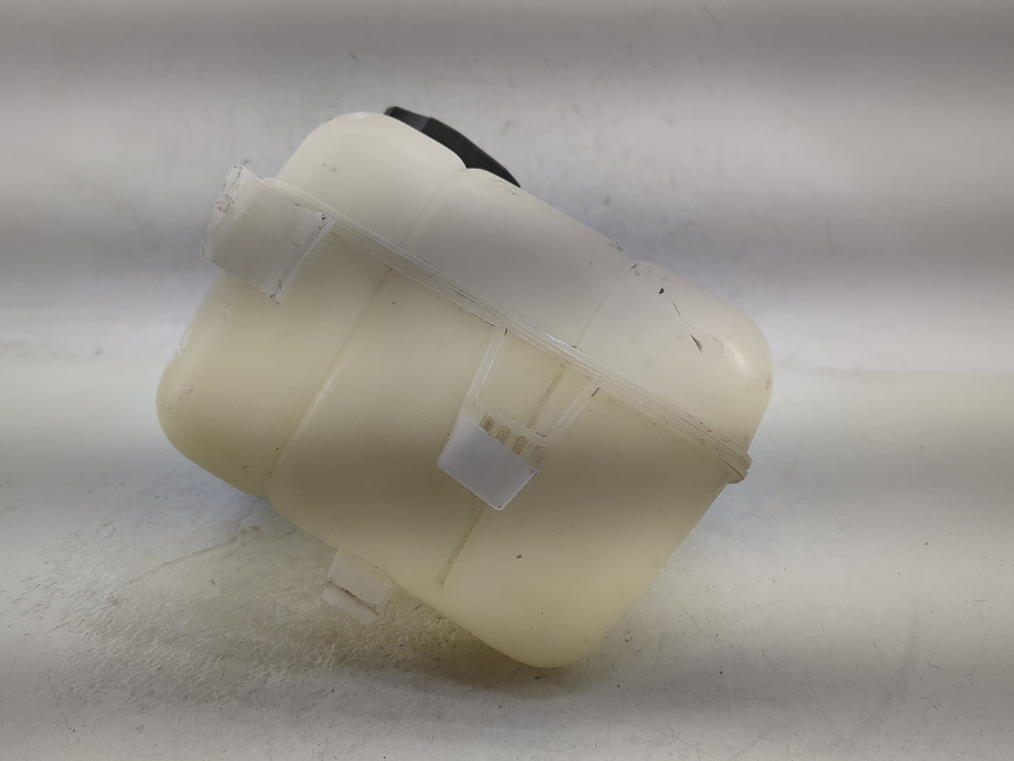 2010-2016 Buick Lacrosse Radiator Coolant Overflow Expansion Tank Bottle 1366058 - Oemusedautoparts1.com