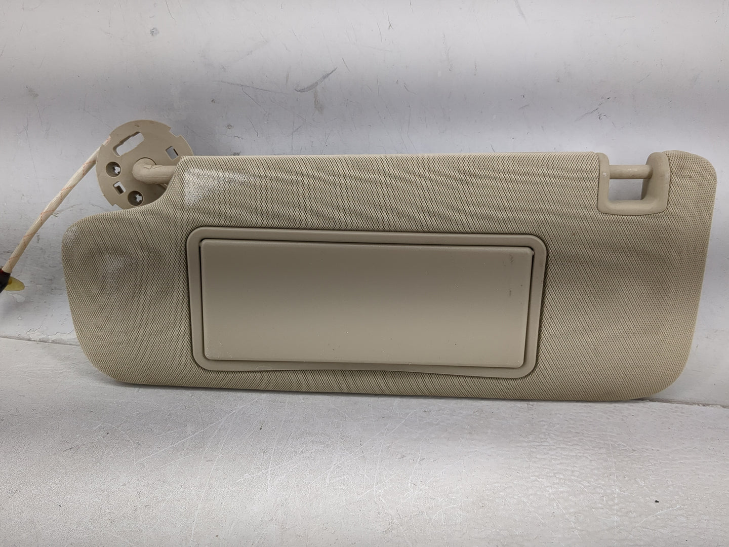 2016 Buick Lacrosse Sun Visor Shade Replacement Driver Left Mirror Fits OEM Used Auto Parts - Oemusedautoparts1.com