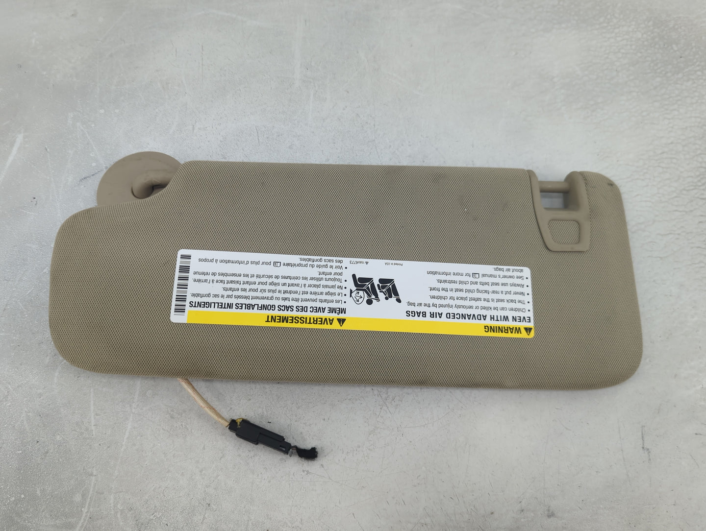 2016 Buick Lacrosse Sun Visor Shade Replacement Passenger Right Mirror Fits OEM Used Auto Parts - Oemusedautoparts1.com