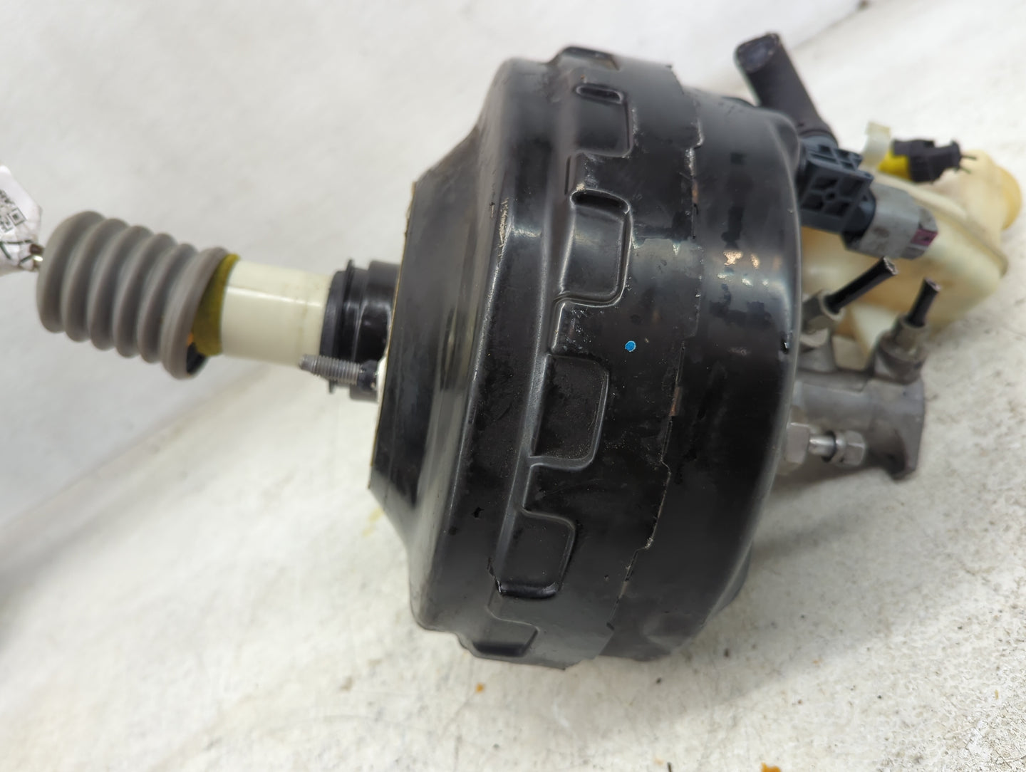 2010-2016 Buick Lacrosse Power Brake Booster Oem - Oemusedautoparts1.com