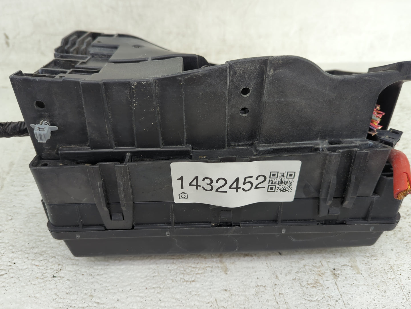 2014-2016 Buick Lacrosse Fusebox Fuse Box Panel Relay Module P/N:13272072 13272071 Fits Fits 2014 2015 2016 OEM Used Auto Pa