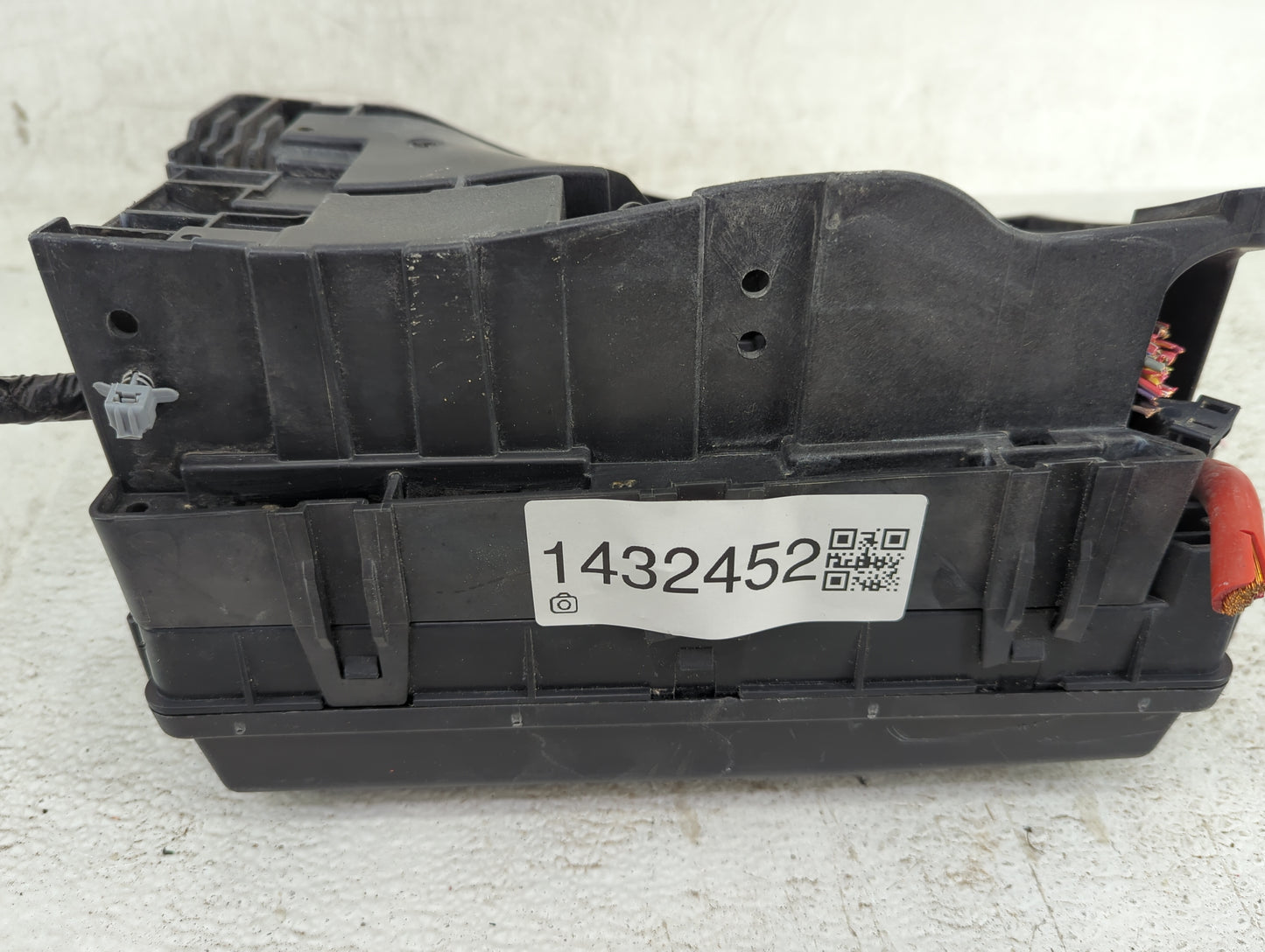2014-2016 Buick Lacrosse Fusebox Fuse Box Panel Relay Module P/N:13272072 13272071 Fits Fits 2014 2015 2016 OEM Used Auto Pa