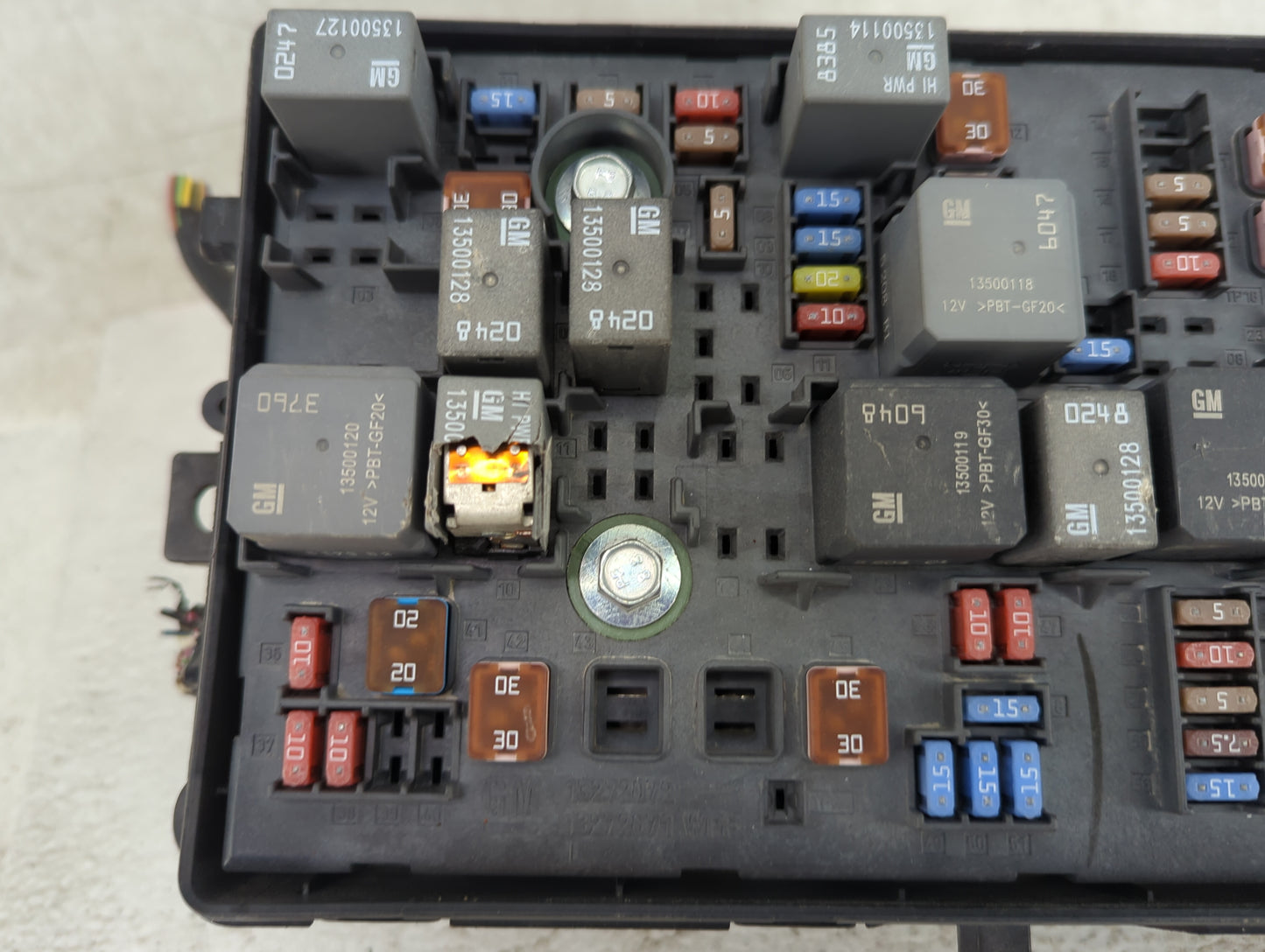 2014-2016 Buick Lacrosse Fusebox Fuse Box Panel Relay Module P/N:13272072 13272071 Fits Fits 2014 2015 2016 OEM Used Auto Pa