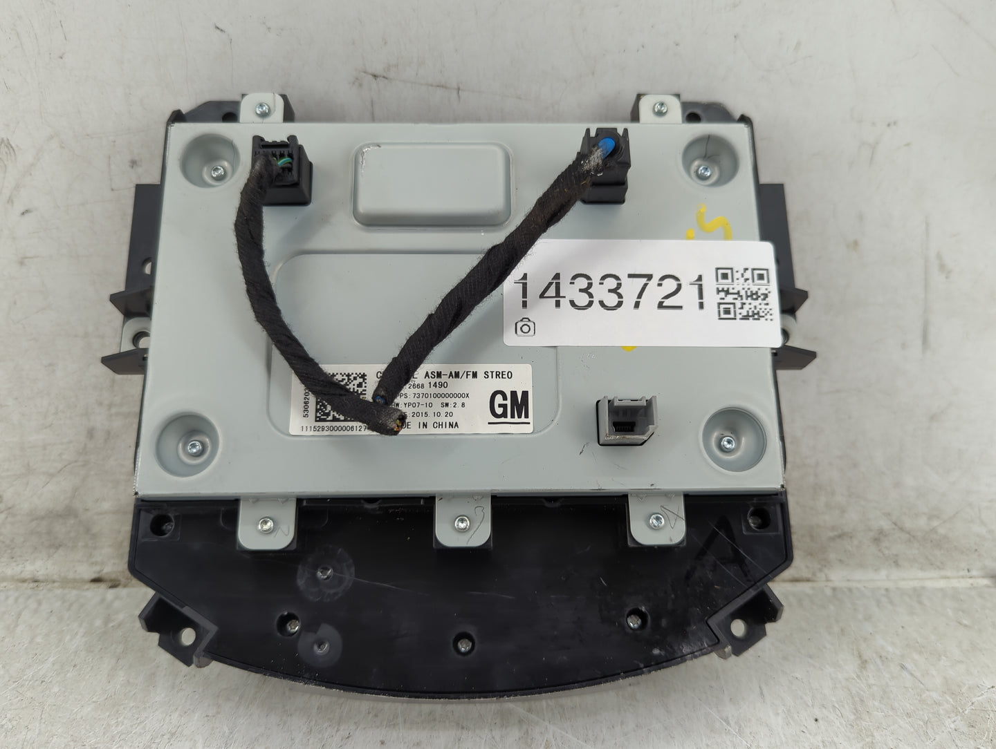 2014-2016 Buick Lacrosse Radio AM FM Cd Player Receiver Replacement P/N:26681490 Fits Fits 2014 2015 2016 OEM Used Auto Part