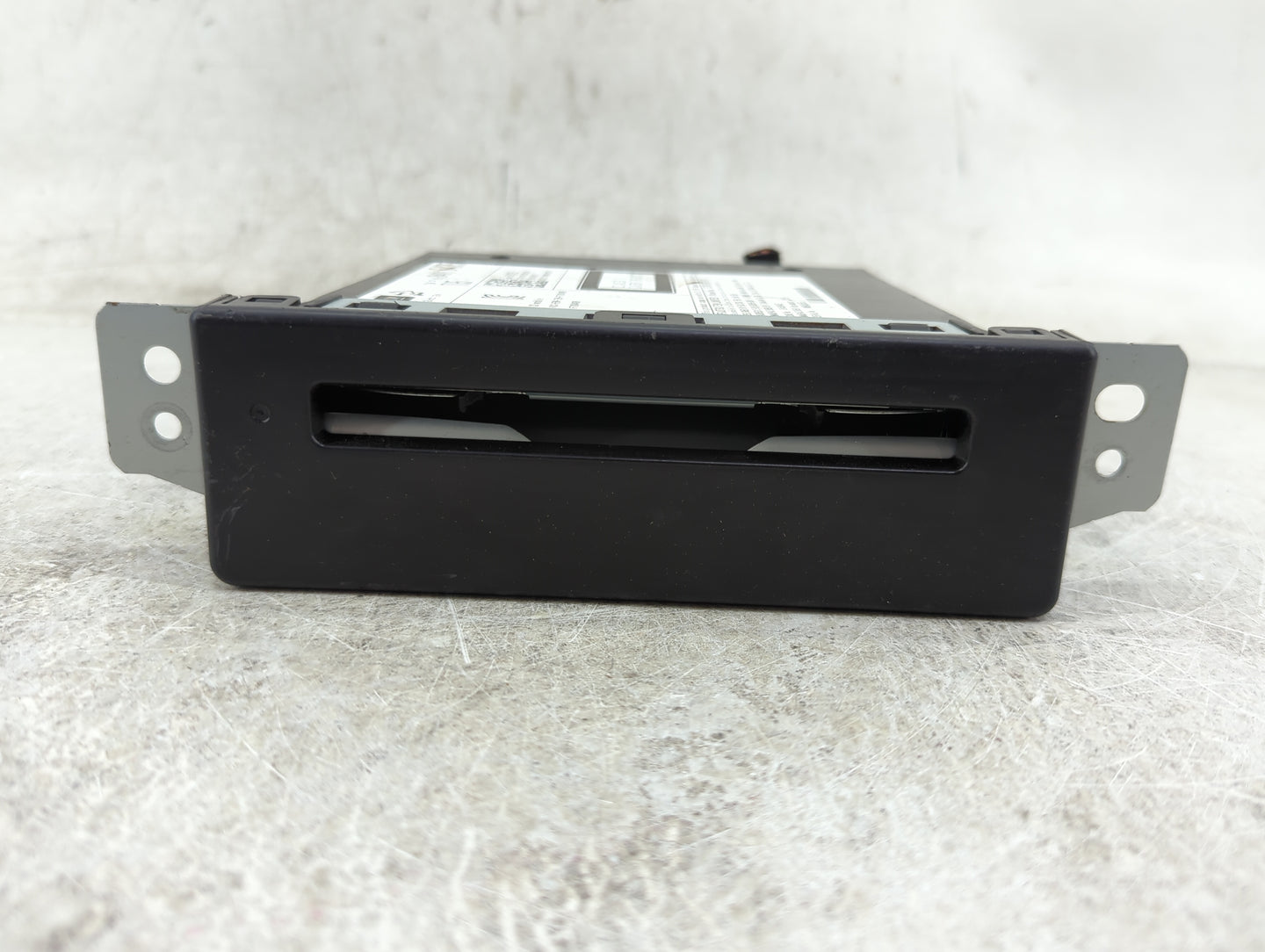 2015-2016 Buick Lacrosse Radio AM FM Cd Player Receiver Replacement P/N:84016435 1130006261010I Fits OEM Used Auto Parts - O
