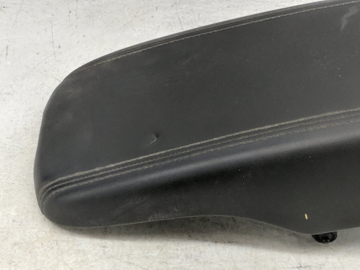 2016 Buick Lacrosse Center Console Armrest Cover Lid Fits OEM Used Auto Parts - Oemusedautoparts1.com