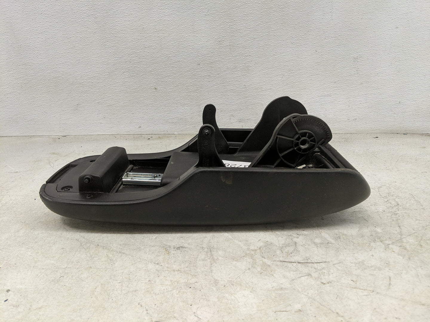 2016 Buick Lacrosse Center Console Armrest Cover Lid Fits OEM Used Auto Parts - Oemusedautoparts1.com