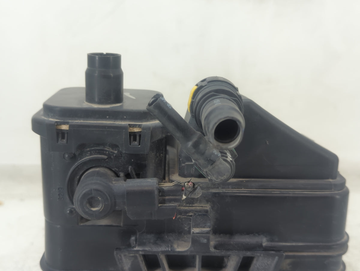 2016 Buick Lacrosse Fuel Vapor Charcoal Canister 1437409 - Oemusedautoparts1.com